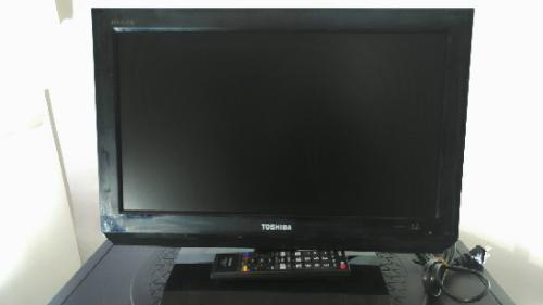 TOSHIBA 19V型 ハイビジョン 液晶テレビ REGZA 19AC2