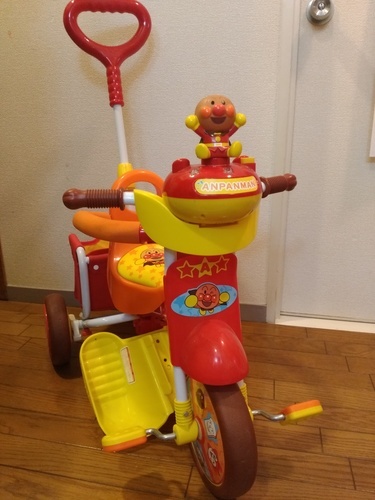 アンパンマンの三輪車