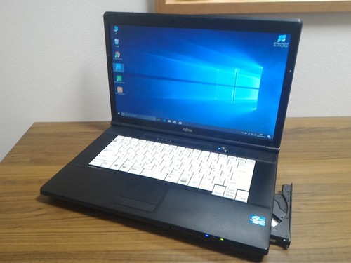 お取引中)第3世代i5 ﾒﾓﾘ8G HDD320G Office2016搭載! 高性能Windows10ノートPC Core-i5/ﾒﾓﾘ8GB/HDD320GB/DVD-RW/無線LAN/Kingsoft Office2016 [富士通 Lifebook A572/F]