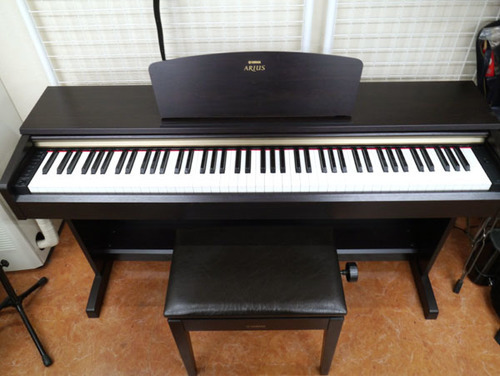 ヤマハ 電子ピアノ YDP-161 2011年製 動作現状品 引き取り大歓迎