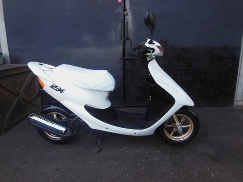 HONDA ＤＩＯＺＸ ホワイト エナメルシート セル始動　好調　すぐ乗り出し可能　ゴールドホイール　サス