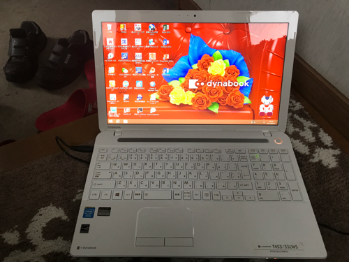 東芝 ノートパソコン 中古です