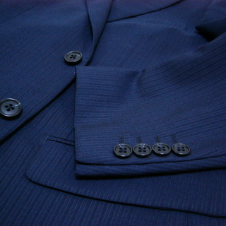 商談中 超美品 ２パンツスーツ イズミヤ紳士服売場購入 シングル2bストライプスーツab6 L相当 ネイビー コロdog 西神南のスーツ メンズ の中古 古着あげます 譲ります ジモティーで不用品の処分