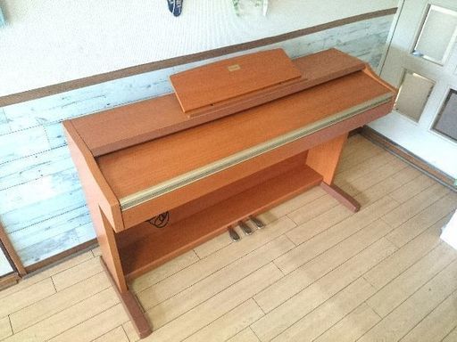 カシオ電子ピアノ