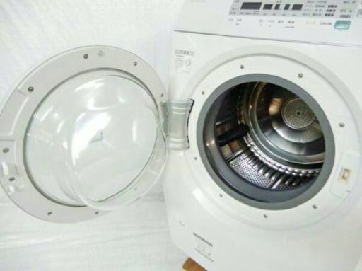 2011年式プラズマクラスター10キロドラム式洗濯機です！✴ 取り扱い説明書付きですよ！✴ 配送無料です！✴