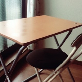 【限定16日まで】テーブル&椅子 (折りたたみ式）