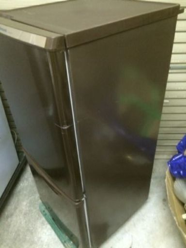 パナソニック　2ドア冷蔵庫　NRーB145WーT　138L　2013年製