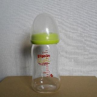 ピジョン 母乳実感　哺乳瓶　１６０ml ガラス製