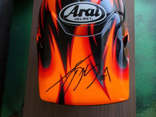 Araiアライ V-CROSS2 NARITAモデル(直筆サイン入り) 57-58㎝ M