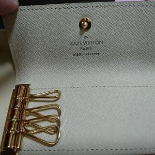 ルイヴィトン 4連キーケース
