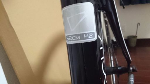 トレックマドン3.1とカブトのヘルメット - ロードバイク 