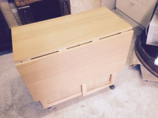 バタフライテーブルセット折りたたみチェアセット椅子収納テーブル美品 Ahb 相模原のダイニングセットの中古あげます 譲ります ジモティーで不用品の処分