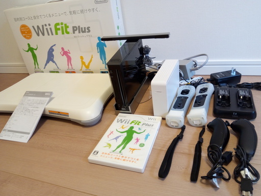 Wii本体豪華セット+ソフト多数+HDDおまけ付き