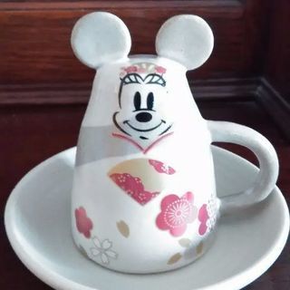 ミッキー＆ミニーマウスのカップ＆ソーサー