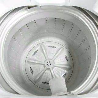 2016年式一人暮らしにピッタリな縦型洗濯機4.6キロです！💫 綺麗です！🌠 配送無料です！💫