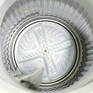 節水&黒カビブロックの「穴なし槽」。洗濯後だけでなく保管・着用中も衣類の除菌・防臭効果が持続「Ag+イオンコート」。ボタンひと押しで簡単設定「すすぎ1回」コース搭載。 2012年式簡易乾燥機能付き6キロ洗濯機です その他機能付きです 取り扱い説明書付きです 配送無料です