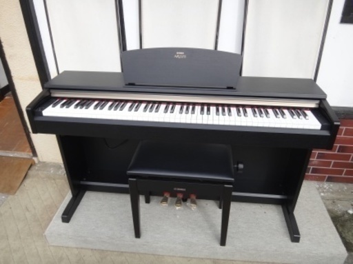 ヤマハ　電子ピアノ　YDP-161B　  2012年製　43,000円