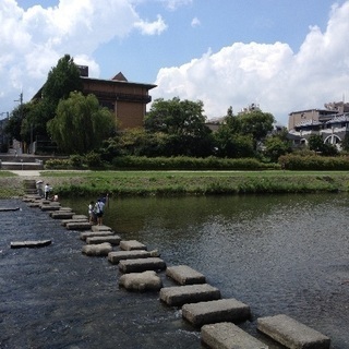 京都岡崎、加茂川近くの便利で静かな環境です。