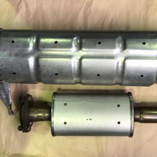 ダットサントラックの純正マフラー　ダブルキャブ　ワイルドアダックス（オーテックジャパン社製）