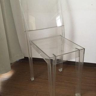 ★デザイナーチェア/透明椅子！★カルテル社ラマリー イームズ