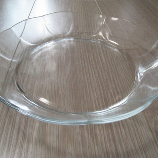 ガラスの皿　20ｃｍ　深さ4ｃｍ　ほぼ未使用（1回2枚使用）6枚セット
