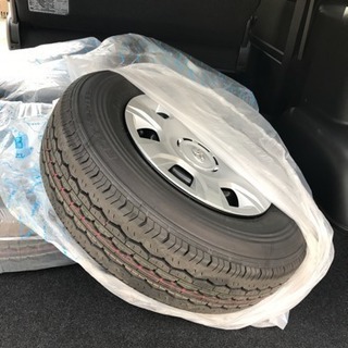 ハイエースバン4型 15インチLT純正タイヤ 新車外し4本セット