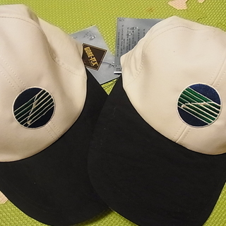 台湾新幹線の帽子　2個セット【GORE-TEX　ゴアテックス】