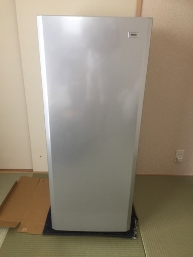 冷凍庫　Haier/ハイアール　JF-NUF１３６E　　136　リットル