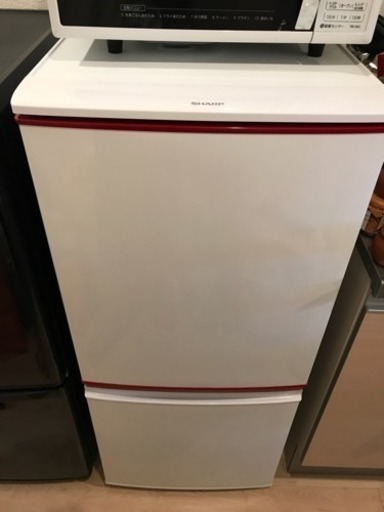 【超便利】SHARP製 冷蔵庫 137ℓ 両開き対応