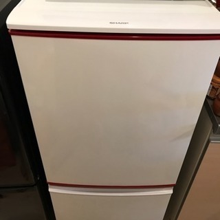 【超便利】SHARP製 冷蔵庫 137ℓ 両開き対応