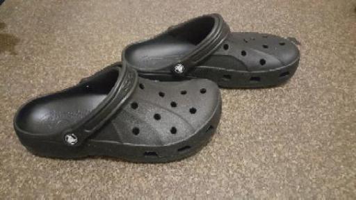 crocs 27
