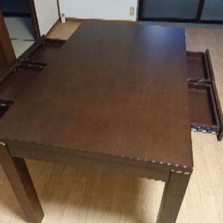 まだまだ使えるテーブル | aucklandnightmarkets.co.nz