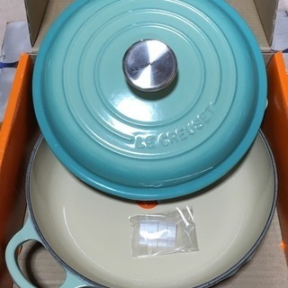 ✰︎10/1掲載終了✰︎ LE CREUSET ビュッフェ・キャセロール 22cm 限定