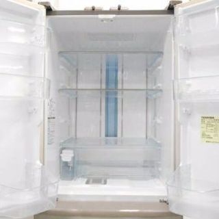 大家族にピッタリです TOSHIBA2010年式427リットルノンフロン冷凍冷蔵庫です！ ビックサイズです 配送無料です！ 大家族にピッタリです TOSHIBA2010年式427リットルノンフロン