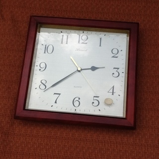 時計です　日本製の掛け時計　アナログでシンプルが素敵　どうぞ使っ...