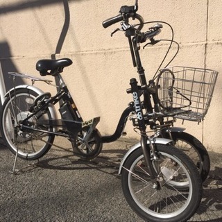前輪二輪の電動自転車