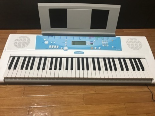 電子ピアノ