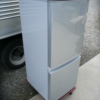 ⭐️SHARPノンフロン冷凍冷蔵庫 SJ-D14B-S⭐️ シャープ SJ-D14B-W