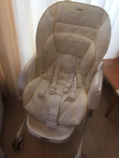 ネムリラ Combi オートスイング電動 AUTO SWING ハイローチェア