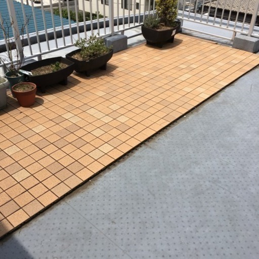 ベランダタイル