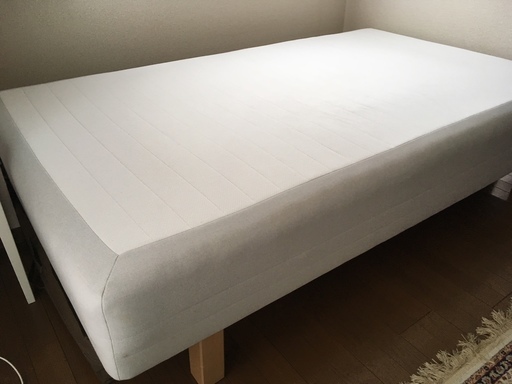 イケア　脚付きセミダブルベッド
