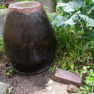 甕　（生活骨董）口径40*内径33*高さ約48cm