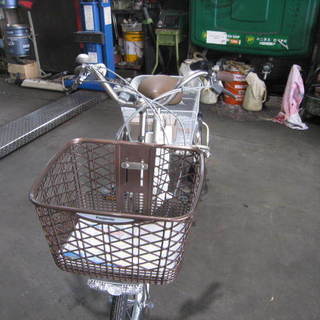 Panasonic（パナソニック） 2016年モデル ビビライフ BE-ELR83 電動三輪自転車 専用充電器付　ほぼ新品　色　チタンシルバー