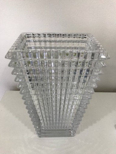 【定価22万2480円】バカラの花瓶 アイベーススクエアL
