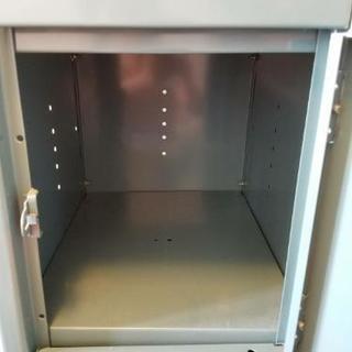 LYON 2-TIER LOCKER - LOUVER | Metal Products,Locker
