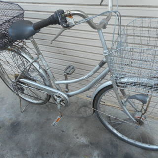 売約済み２６インチ　６段ギア　ＬＥＤオートライト　銀色中古自転車