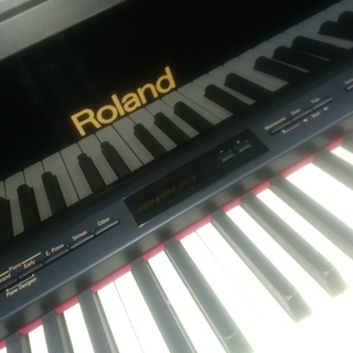 Roland　LX-15PE　2013製　￥130.000-