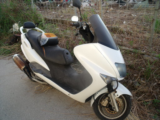 マジェスティ125不動部品取車