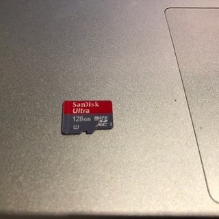 MicroSD XC　128GB