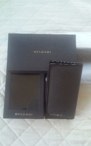 BVLGARI長財布
